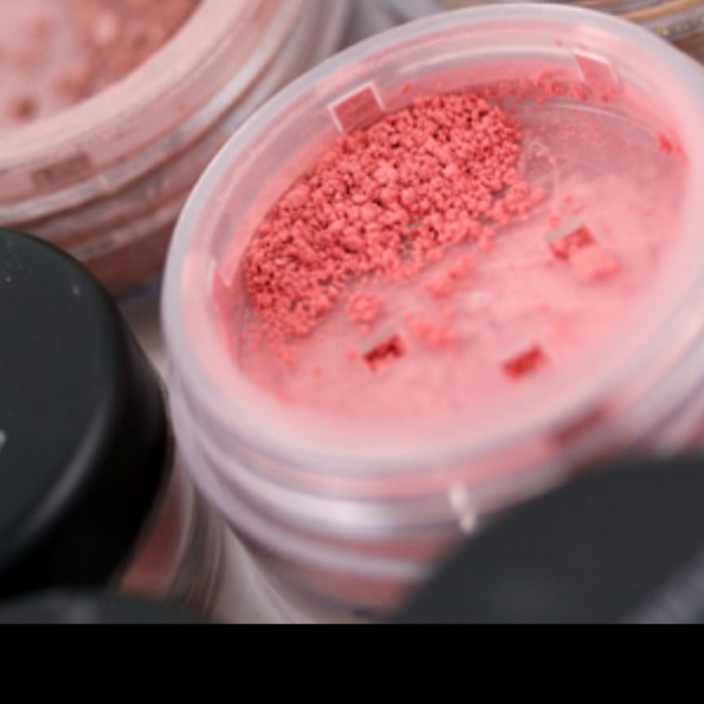 ❇️🧚‍♀️CHUCKLE BareMinerals DISCONTINUED MINI Blush NWT